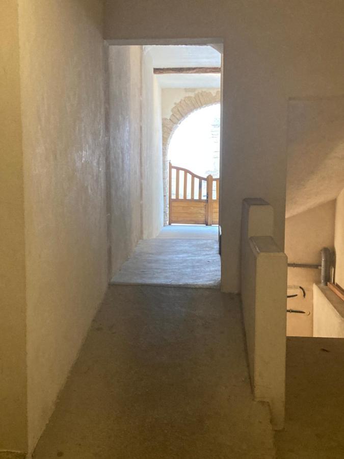 Le Tout Joli Nid Beaunois, Studio Plein Centre Parking Beaune  Buitenkant foto
